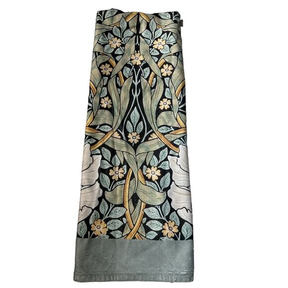 William Morris Pimpernel Bath Towels Set of 2 by Society 6 - Picture 2 of 8